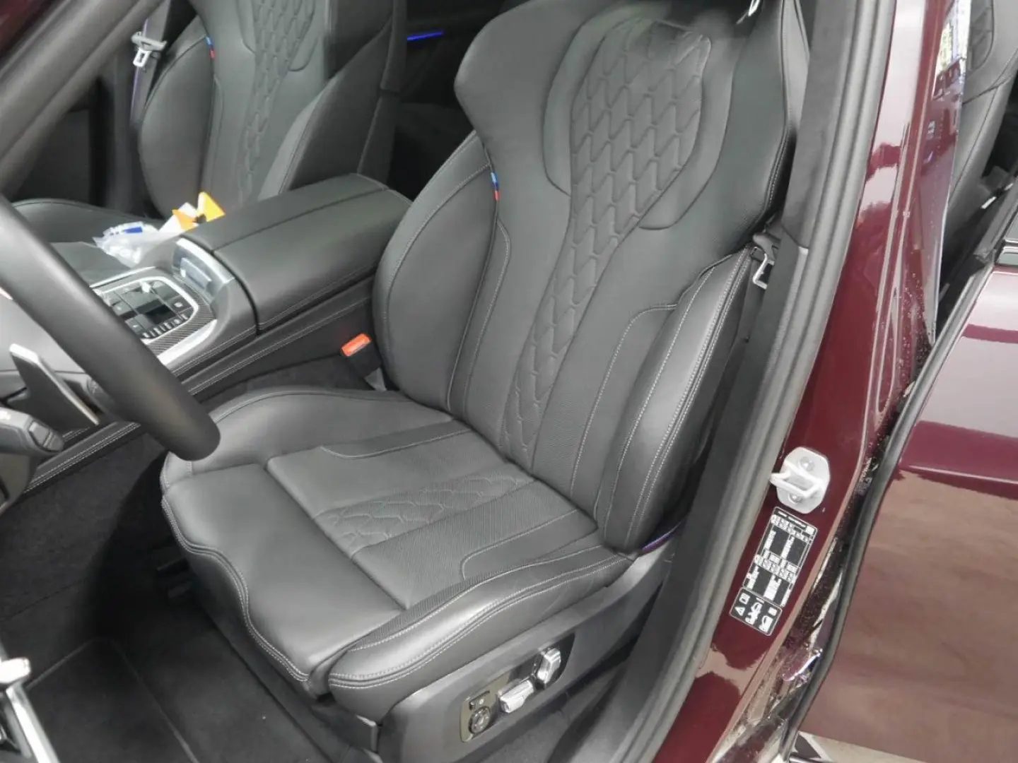 X7 xDr.40i MSport AHK Pano B&W DAPro Massage 22