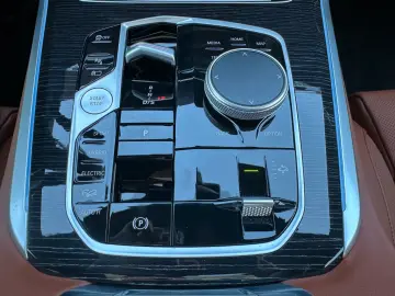 X5 50e xDrive MSport ACC,HUD,PANO,HARMAN,LUFT.