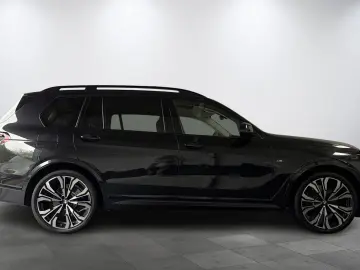 X7 xDrive 40 i M Sport 6-Sitzer Pano H+K 23