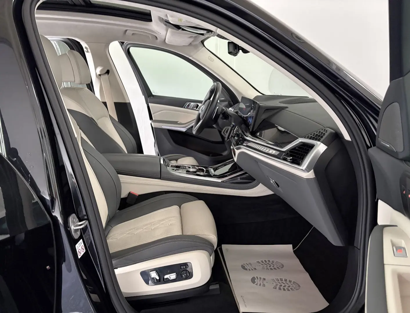 X7 xDrive 40 i M Sport 6-Sitzer Pano H+K 23