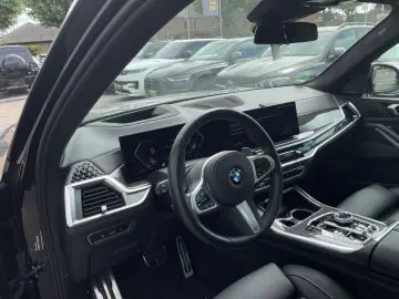 X7 xDRIVE 40d M-SPORT+PRO+6-SITZER+PANO+StHZ+HUD