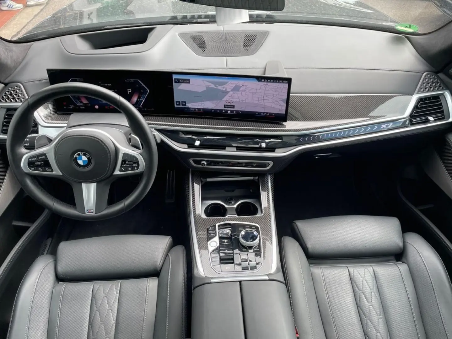 X7 xDRIVE 40d M-SPORT+PRO+6-SITZER+PANO+StHZ+HUD