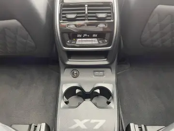 X7 xDRIVE 40d M-SPORT+PRO+6-SITZER+PANO+StHZ+HUD