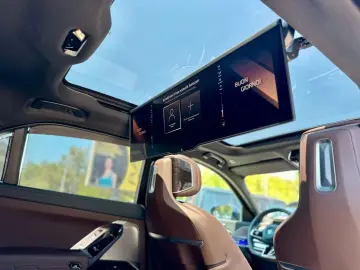 750 e xDrive M Sport B&W/ TV/ PANO/HUD/