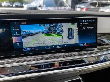 740d xDrive M Sport HUD PANO ACC 360°KAM RFK TV