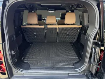 Defender 110 D250 X-Dynamic HSE +AHK +STANDHEIZU