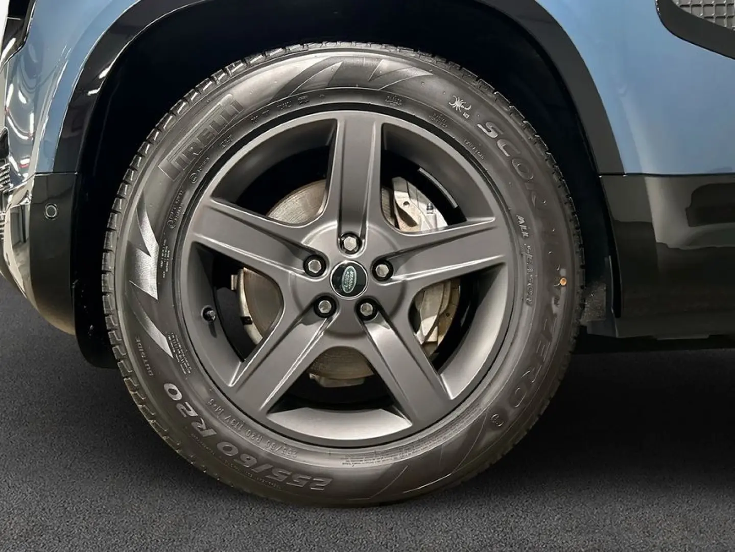 Defender 110 P300e X-Dynamic SE