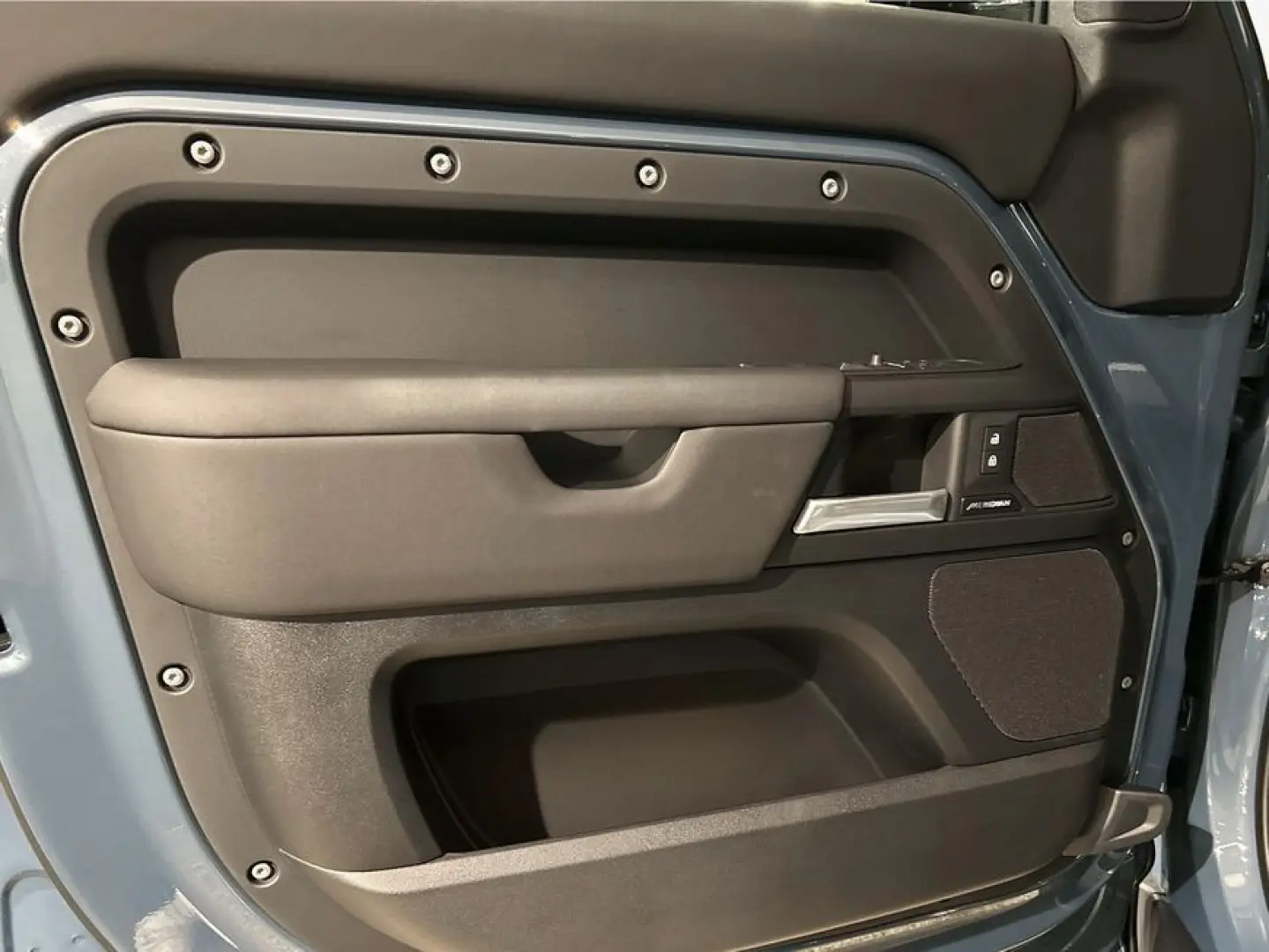 Defender 110 P300e X-Dynamic SE