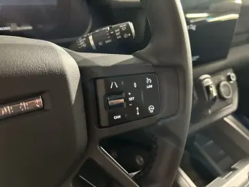 Defender 110 P300e X-Dynamic SE