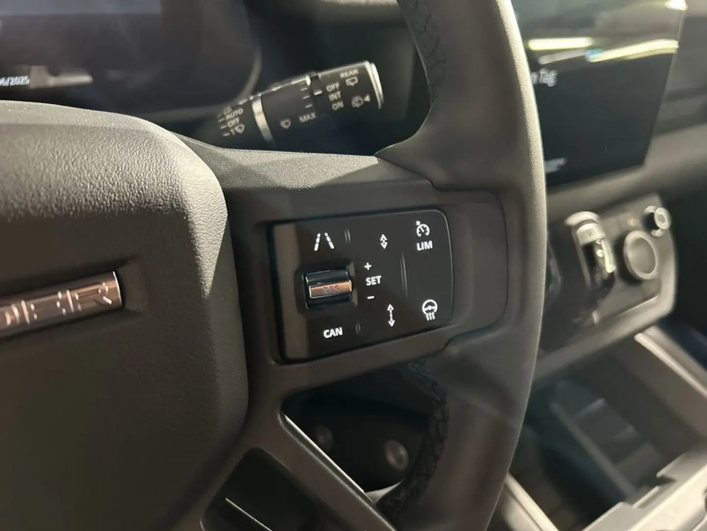 Defender 110 P300e X-Dynamic SE