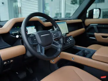 Defender 110 D250 X-DYNAMIC SE PANO/AHK/OFF-ROAD