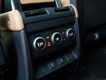 Defender 110 D250 X-DYNAMIC SE PANO/AHK/OFF-ROAD