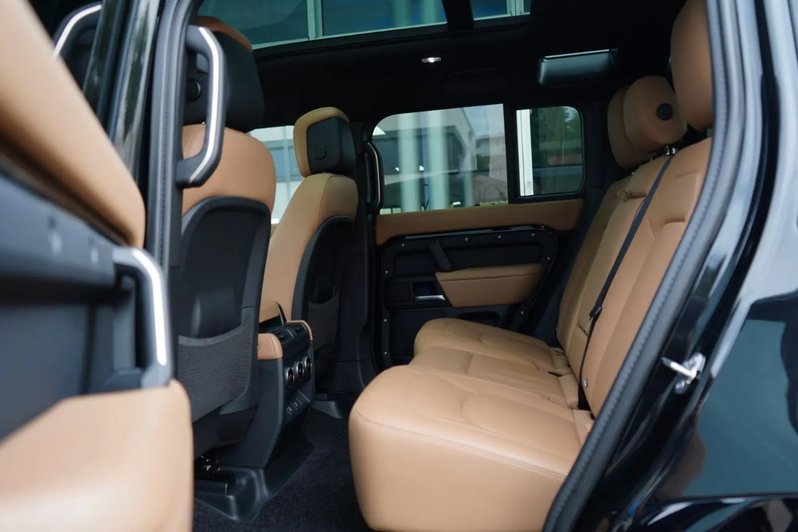Defender 110 D250 X-DYNAMIC SE PANO/AHK/OFF-ROAD