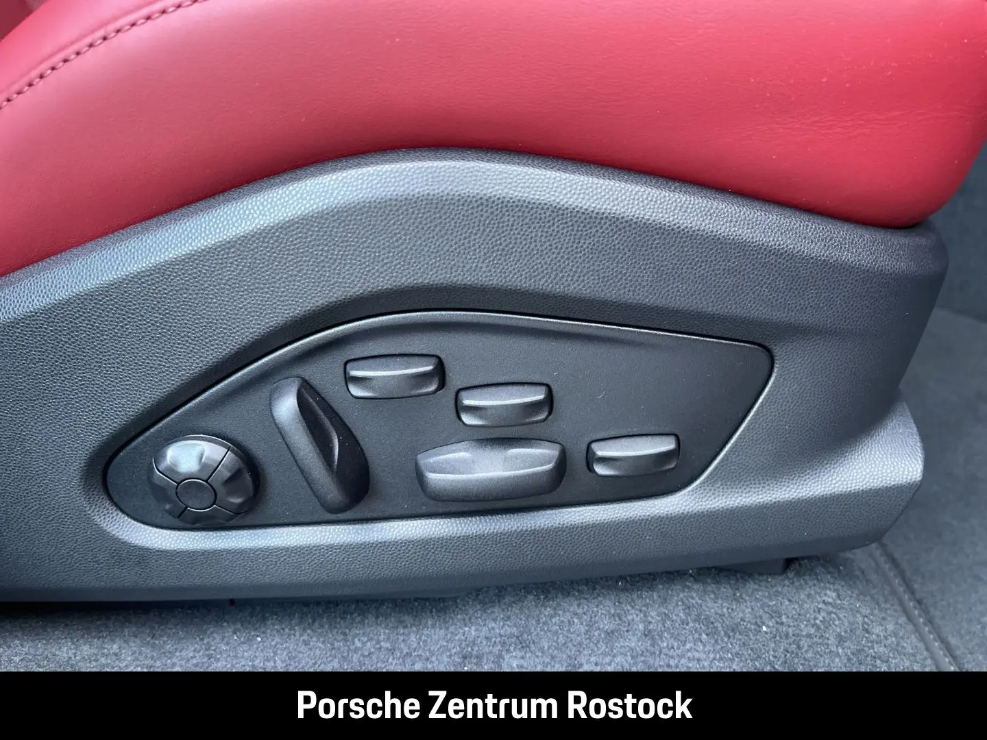 Macan 4 BOSE LED-Matrix InnoDrive Surround-View