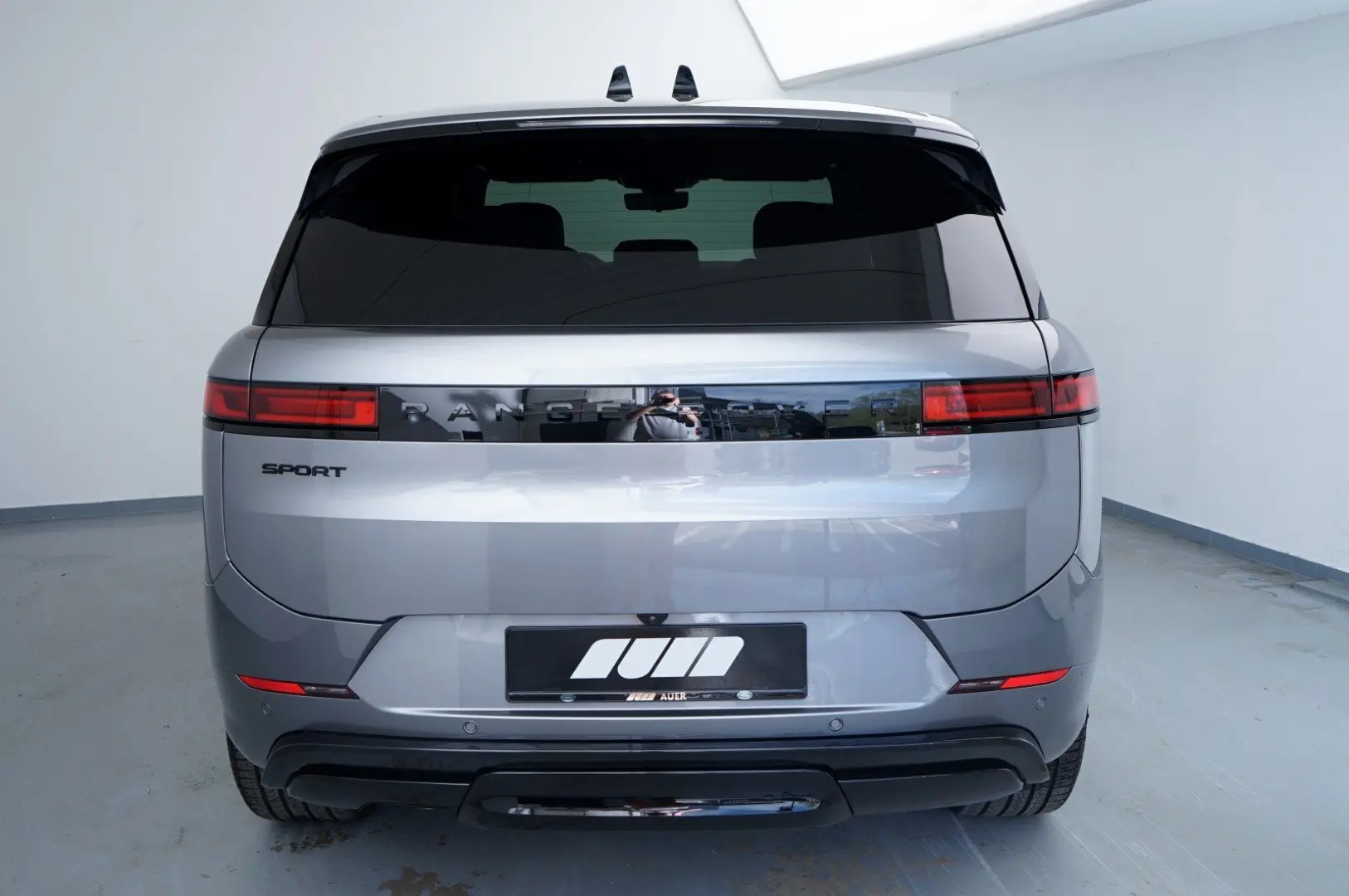 Range Rover Sport D300 Dynamic HSE Massage