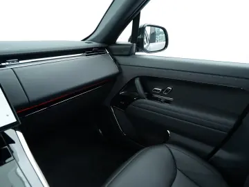 Range Rover Sport D300 Dynamic HSE Massage