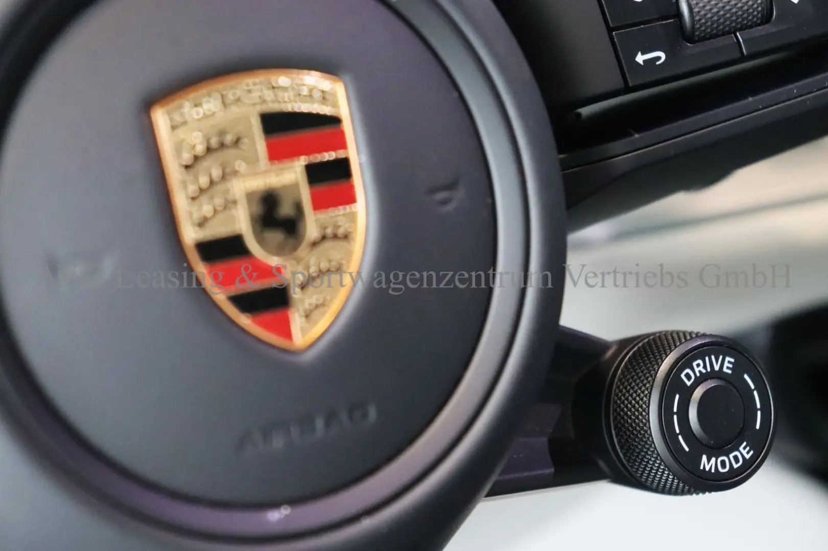 Cayenne E-Hybrid Dt/1.Hd/Bicolor Leder/Net.89k¤