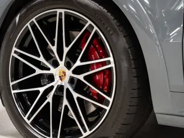 Cayenne S Coupe Sport Chrono Beifahrerdisplay