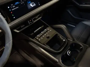 Cayenne S Coupe Sport Chrono Beifahrerdisplay