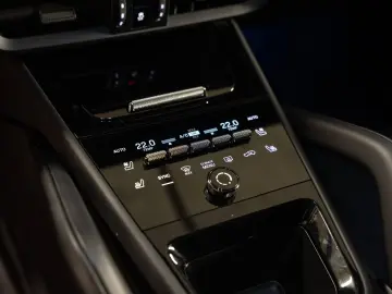 Cayenne S Coupe Sport Chrono Beifahrerdisplay