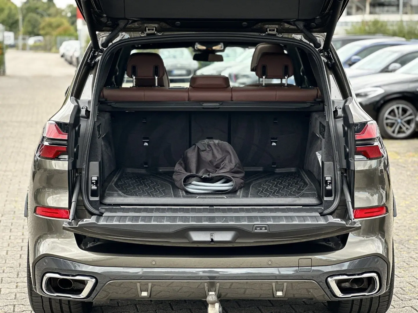 X5 xDrive50e DAB LED AHK el. Sitze