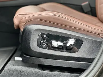 X5 xDrive50e DAB LED AHK el. Sitze