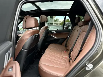 X5 xDrive50e DAB LED AHK el. Sitze
