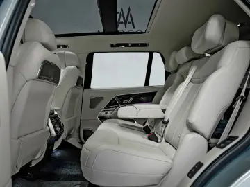 Range Rover Autobiography LWB *23