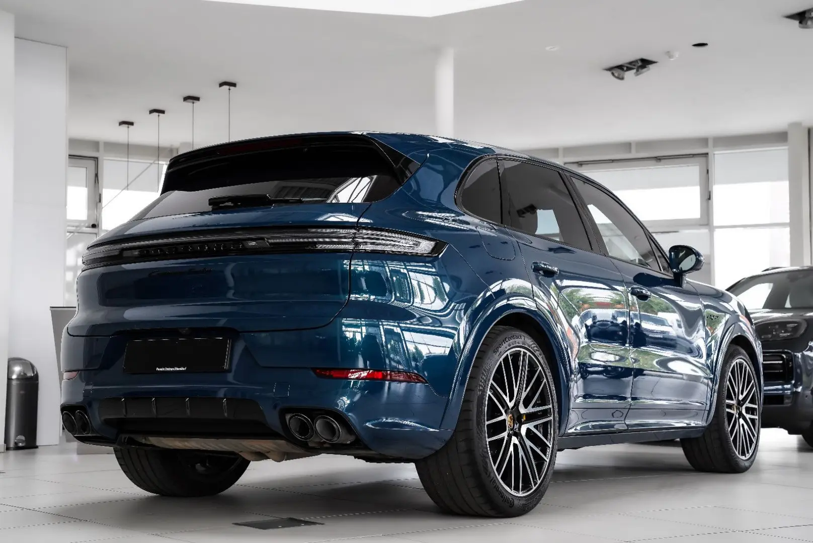 Cayenne Turbo E-Hybrid SportDesign PCCB PDCC