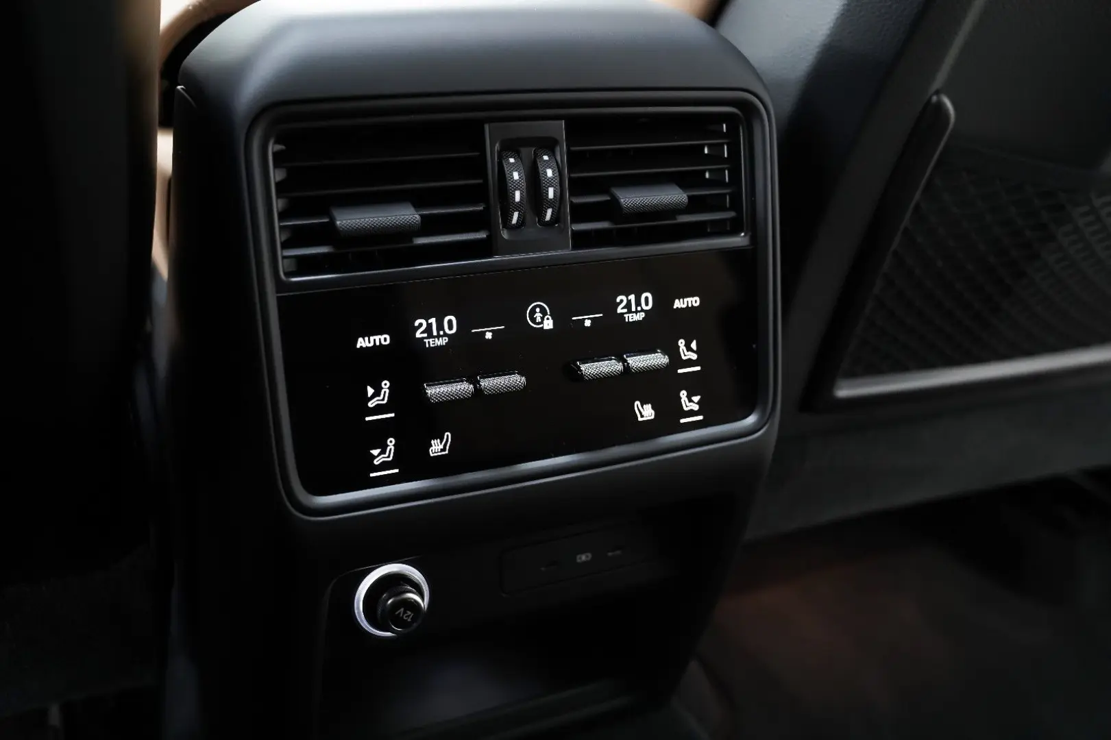 Cayenne Turbo E-Hybrid SportDesign PCCB PDCC