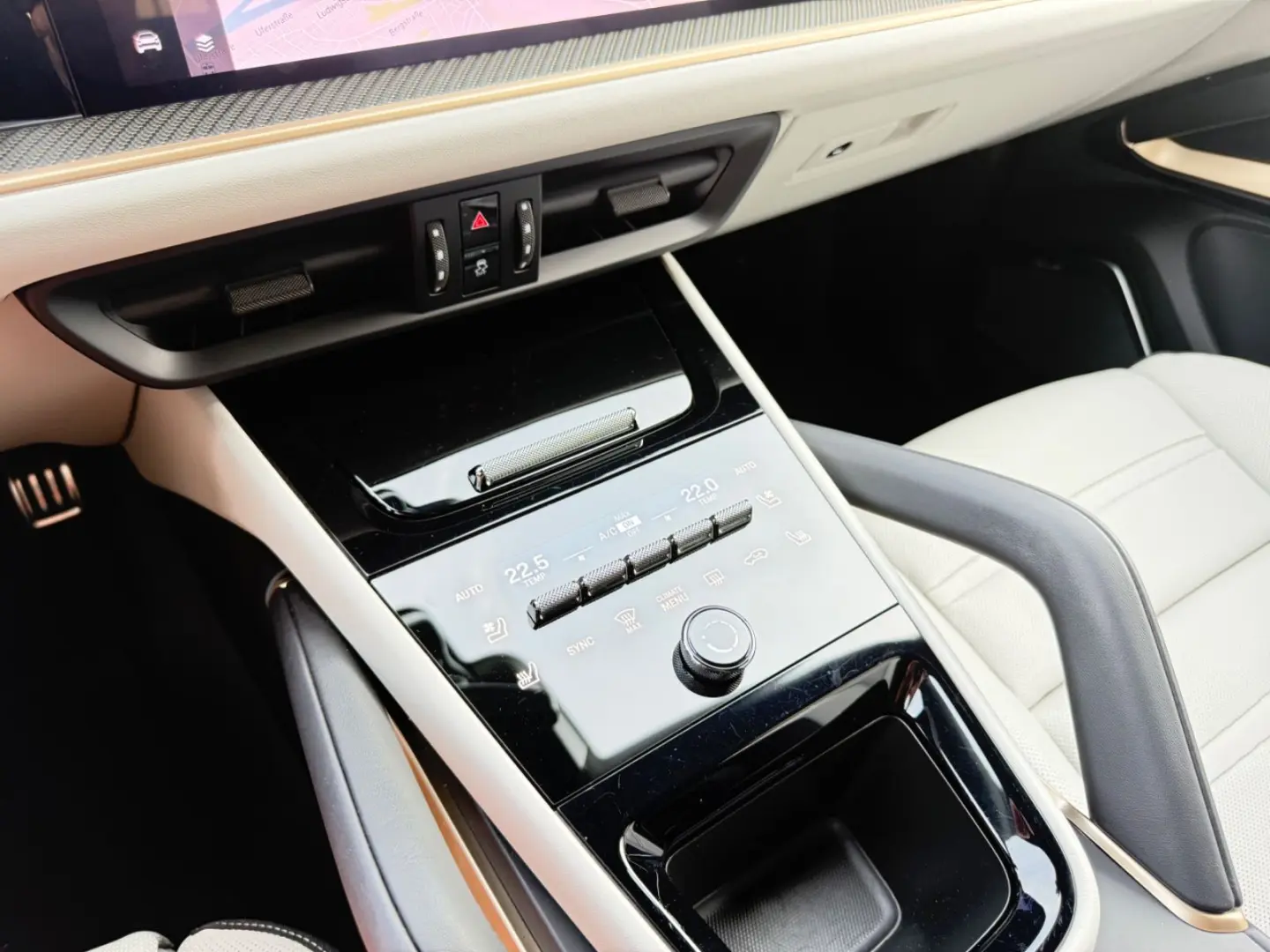 Cayenne*CoupeS*Individual*3xTV*360°ACC*BURMESTER