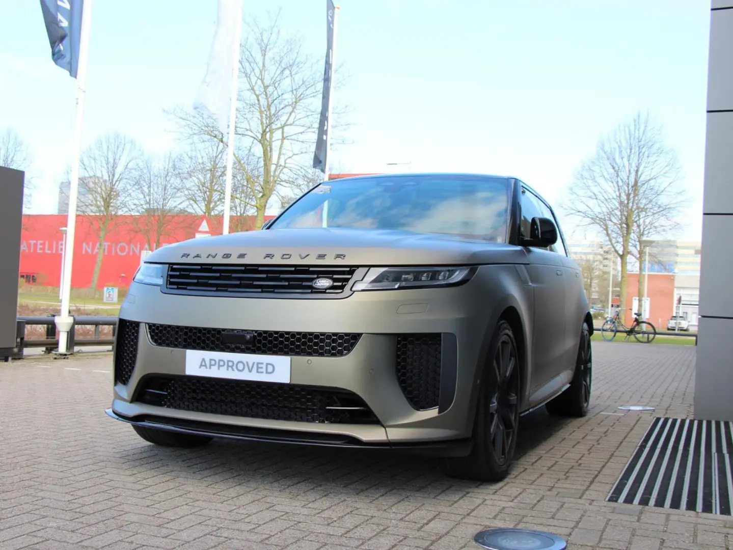 Range Rover Sport P635 SV Edition One Carbon Bro