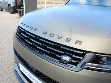 Range Rover Sport P635 SV Edition One Carbon Bro