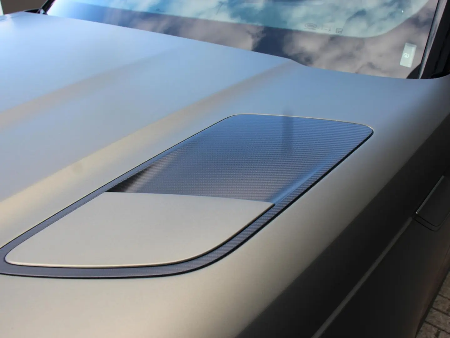 Range Rover Sport P635 SV Edition One Carbon Bro
