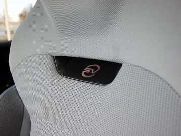 Range Rover Sport P635 SV Edition One Carbon Bro