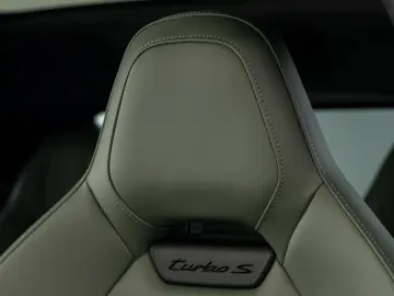 Panamera Turbo S E-Hybrid - VOLLES AUTO!!!