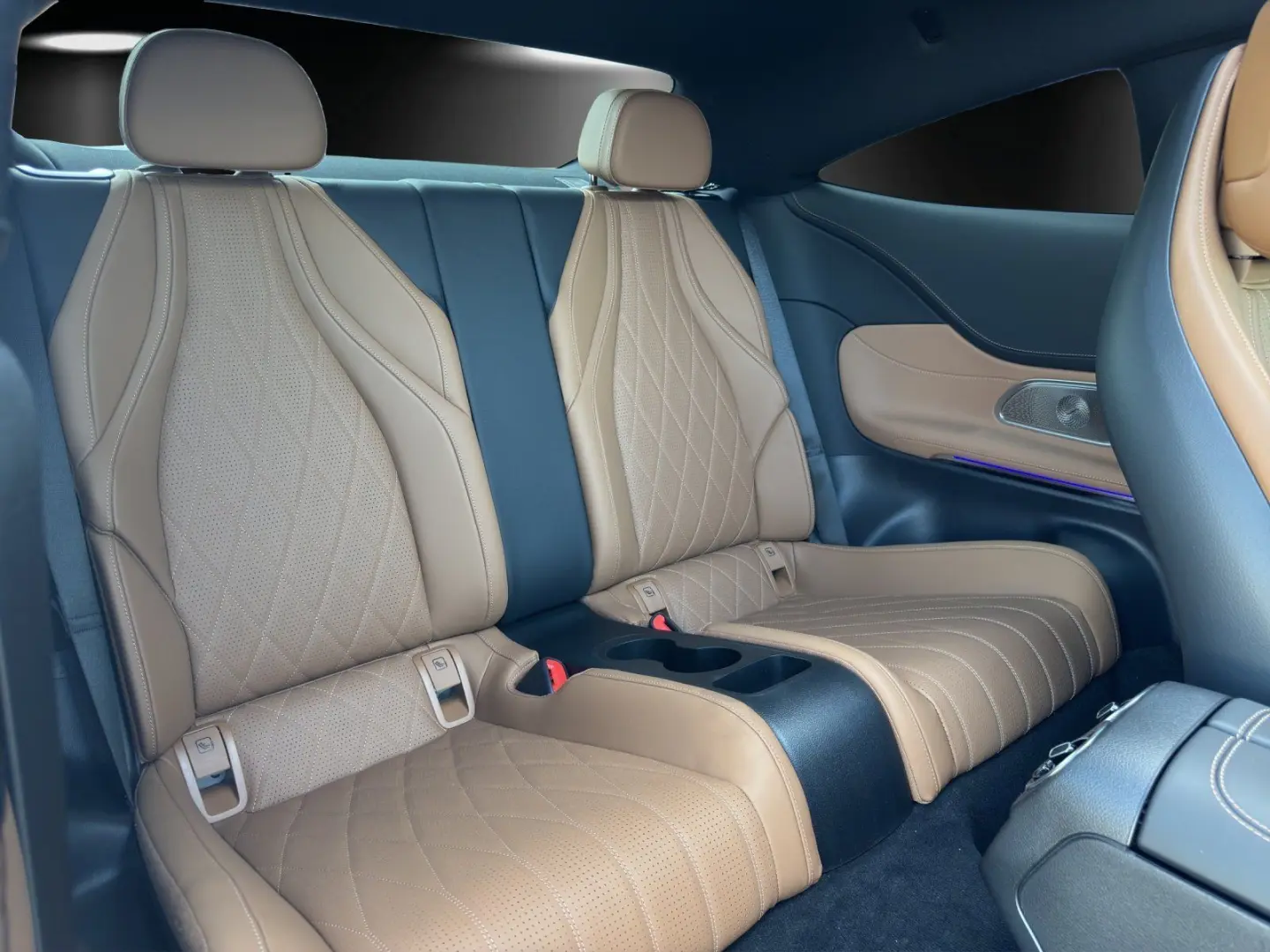 CLE 450 AMG Prem+ DISTRO Massage HAL Carbon Burm