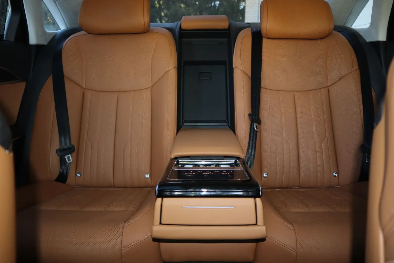 A8 50 TDI quattro *SCHWARZ-COGNAC*/UPE 150.795,-