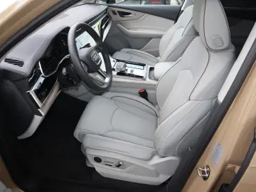 Q7 S-Line 55 TFSI e qu exclusive / UPE 137.135,-