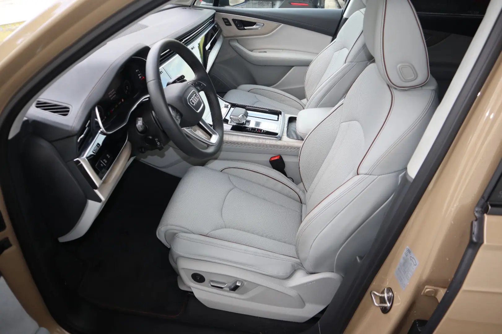 Q7 S-Line 55 TFSI e qu exclusive / UPE 137.135,-