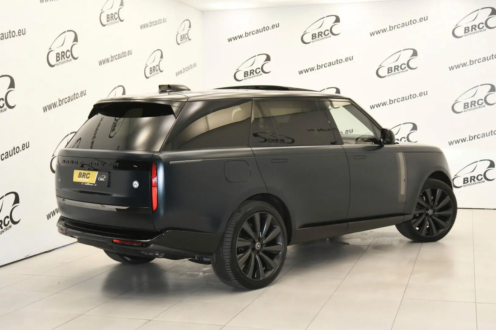 Range Rover SV P615 LWB