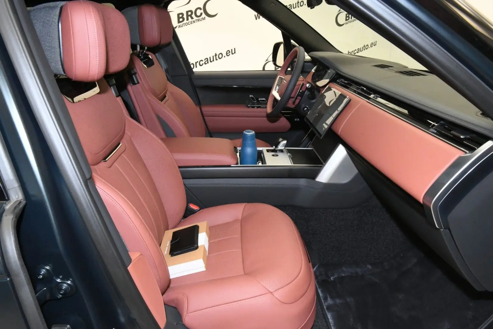 Range Rover SV P615 LWB