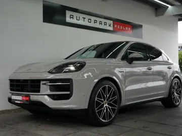 Cayenne Coupe E-Hybrid/SportDesign/Kreide/22z