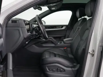 Cayenne Coupe E-Hybrid/SportDesign/Kreide/22z