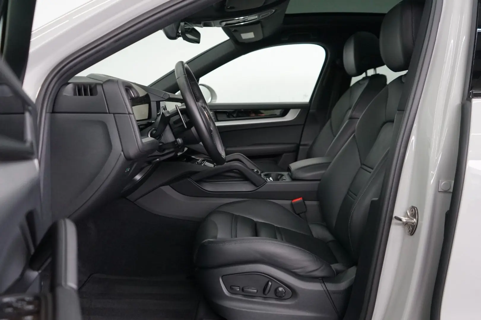 Cayenne Coupe E-Hybrid/SportDesign/Kreide/22z