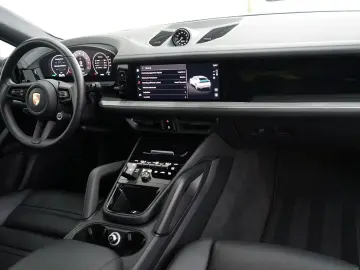 Cayenne Coupe E-Hybrid/SportDesign/Kreide/22z