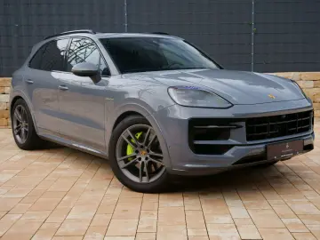 Cayenne E-Hybrid *SportDesign*AHK*PANO