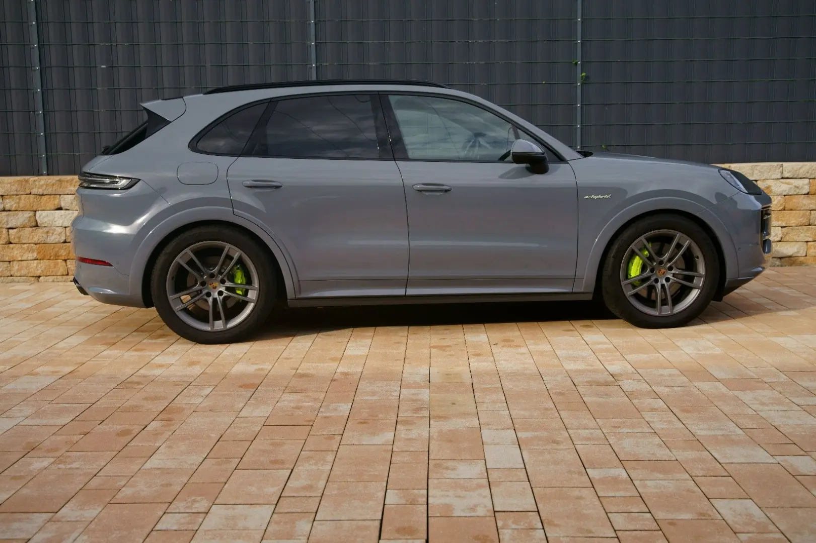 Cayenne E-Hybrid *SportDesign*AHK*PANO