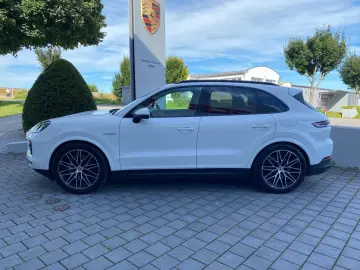 Cayenne E-Hybrid |BOSE |Panorama |Komfortsitz