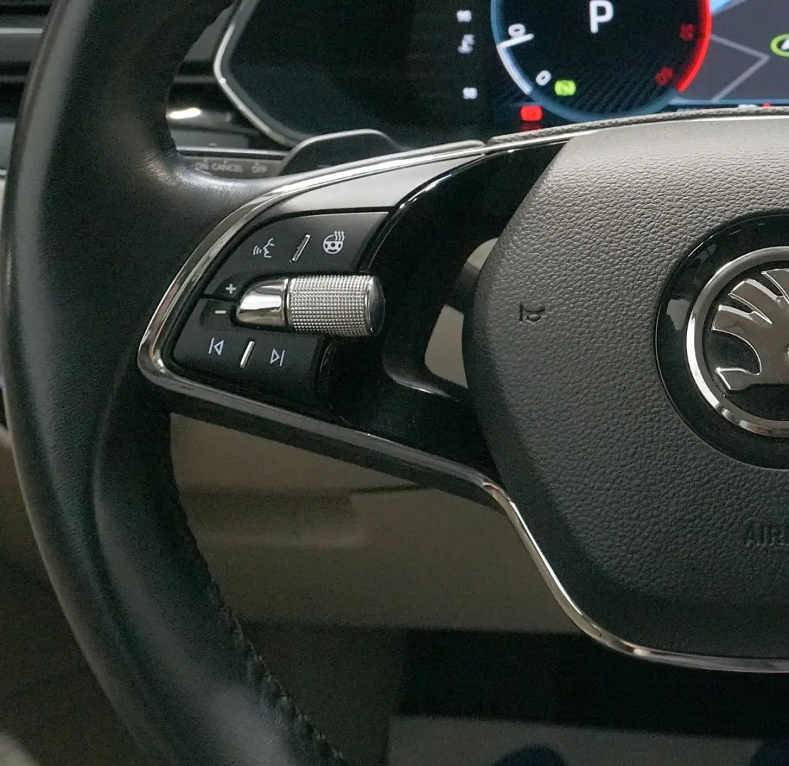 Superb Lim. 2.0 TDI L&K*TEMP*DAB*MATRIX*LHZ*